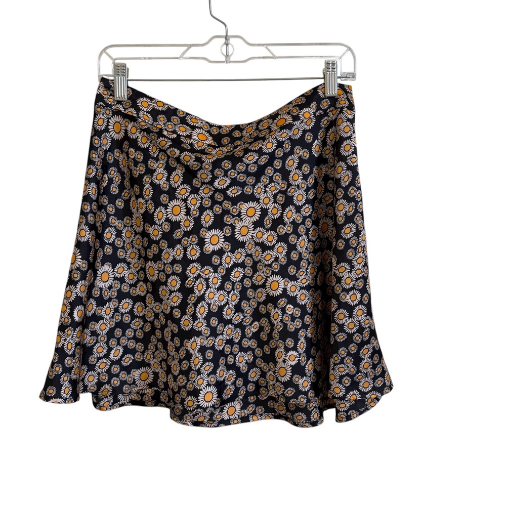 Free People Mini Skirt Black‎ Floral Print A-Line Flared Casual Cute medium